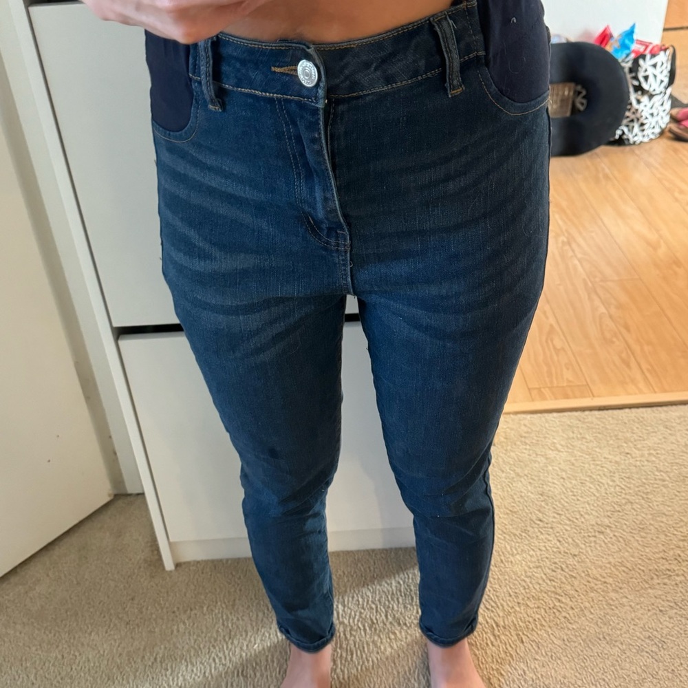 Maternity jeans Small size 4 high waisted